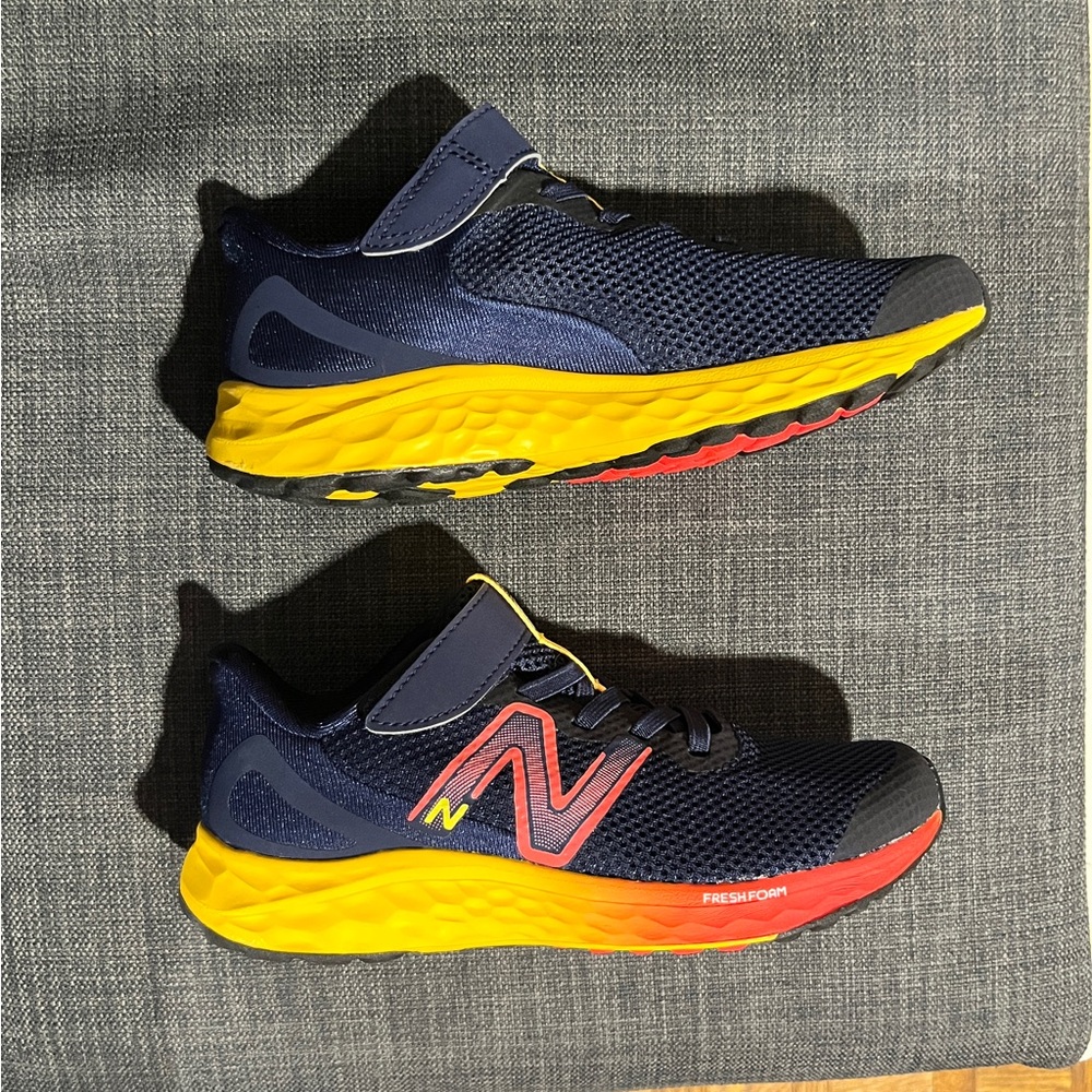 NEW new balance fresh foam arishi sneakers, size 13